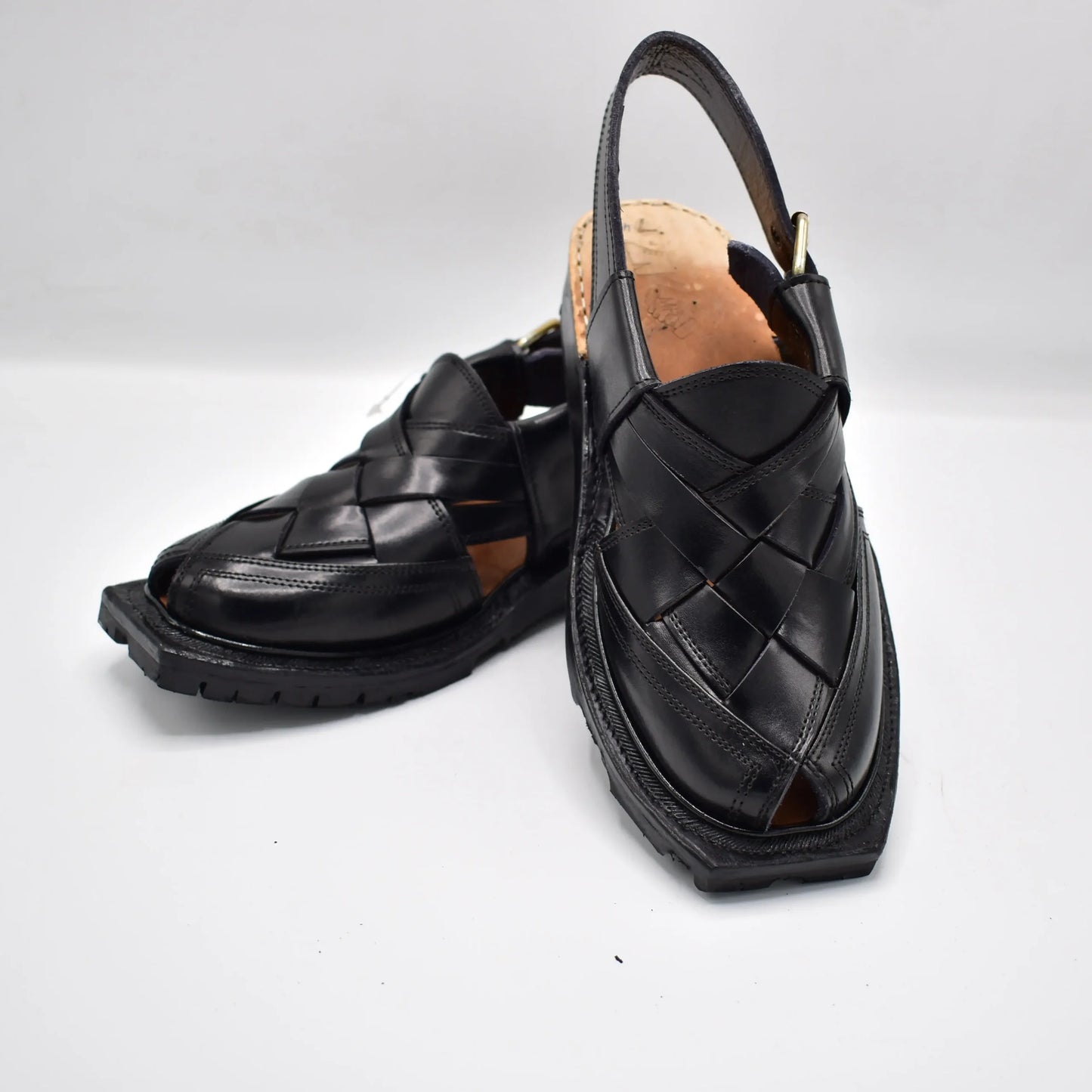 Norozi Design Chappal